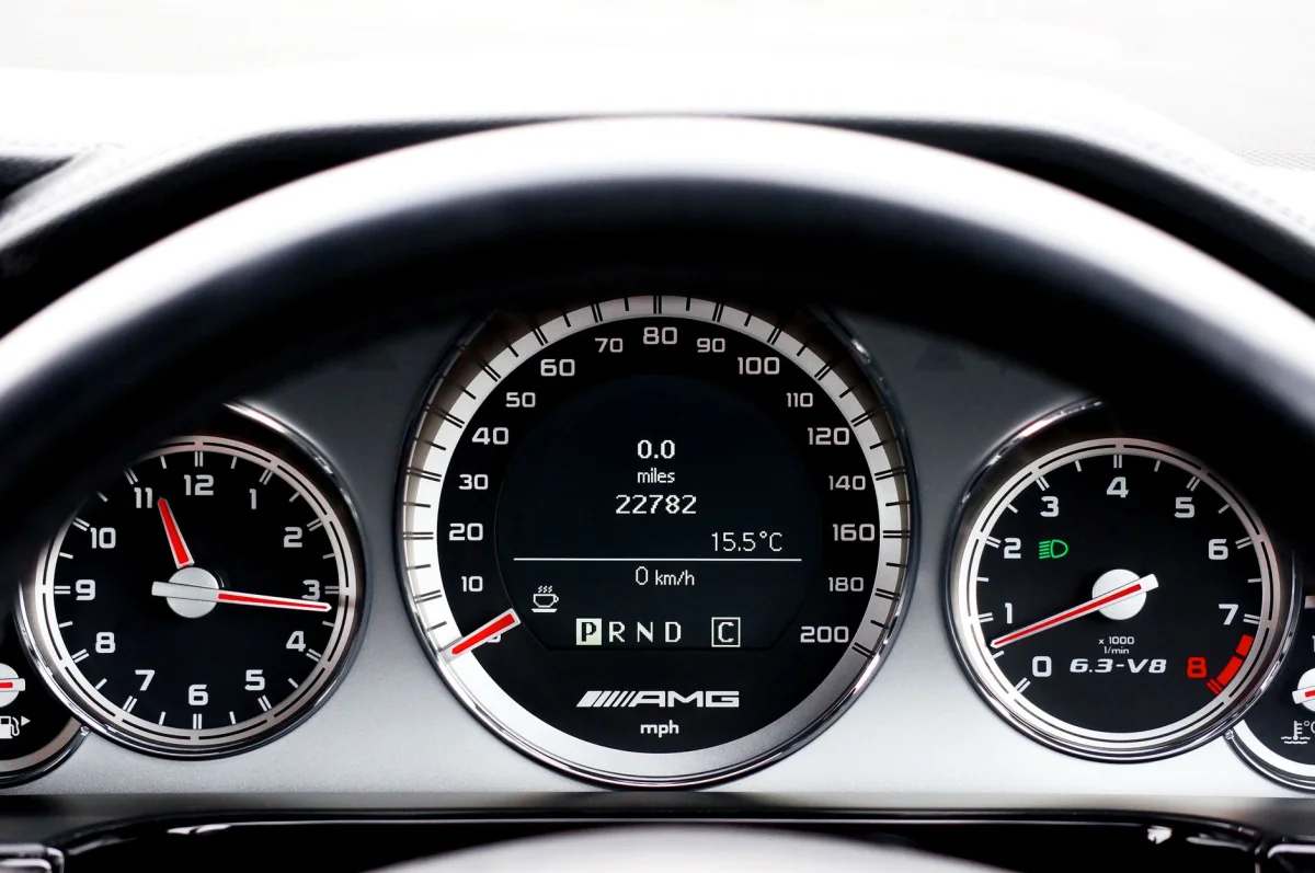 480.000 Kilometre Sınırını Aşan Güçlendirilmiş Spor Otomobil: Motor Ömrü ve Elektrikli Araç Kıyaslaması