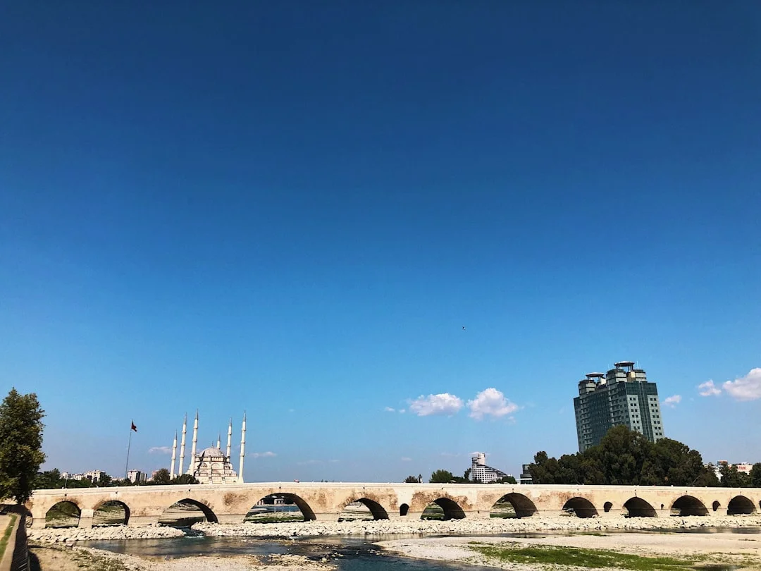 Adana Hava Durumu 2025: Aylık Sıcaklık, Yağış Verileri ve Mevsimsel Tahmin Rehberi