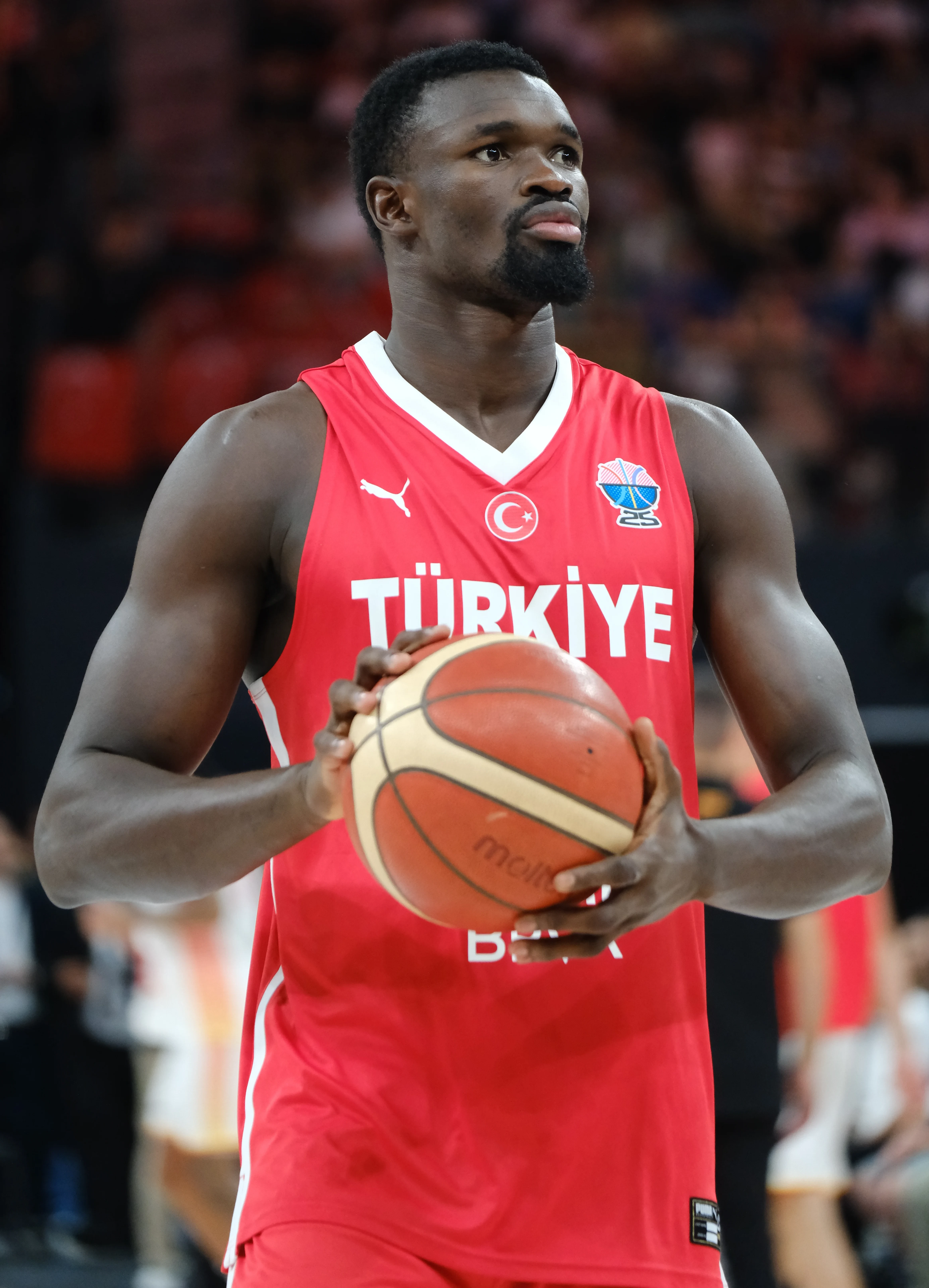 Adem Bona Kimdir? Aslen Nereli, Kaç Yaşında Hayatı ve Kariyeri