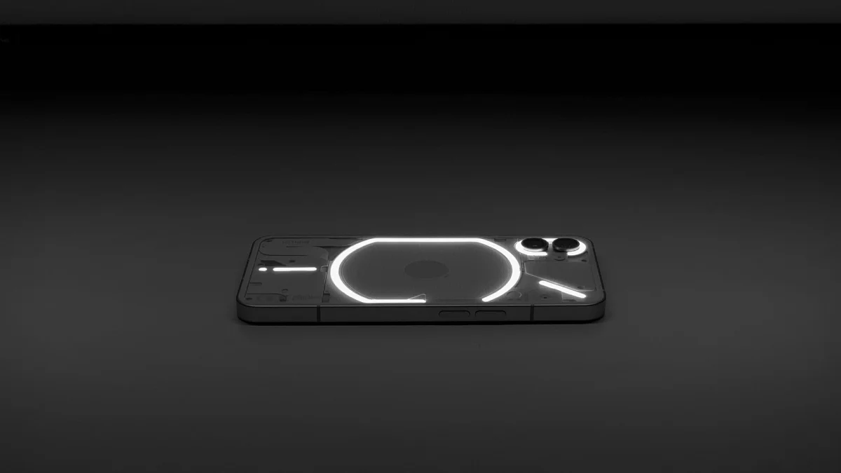 Akıllı Telefon Savaşlarında Kartlar Yeniden Dağıtılıyor: Bu İncecik Cihaz Sektör Devlerini Nasıl Tahtından Edecek?