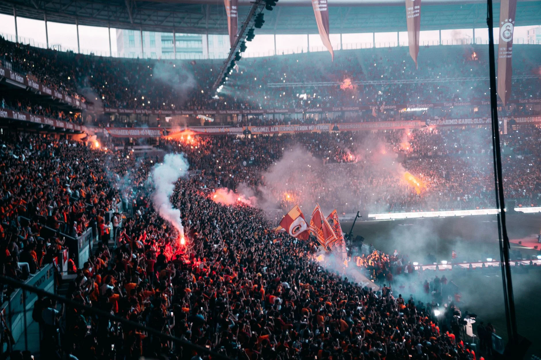 Alexander Sörloth Neden Yeniden Gündemde? 2024'te Süper Lig Gol Kralının Türk Futboluna Unutulmaz Mirası ve Potansiyel Geri Dönüşü