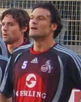 Alpay Özalan Kimdir? Aslen Nereli, Kaç Yaşında ve Hangi Partiden?