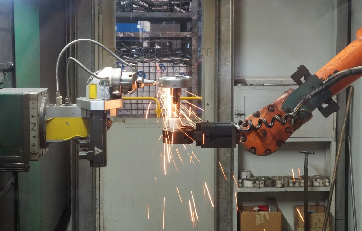 Amerikan Malı Otomobil Efsanesi Yıkılıyor: Japon Markalar Zirvede, Tesla Geriliyor!