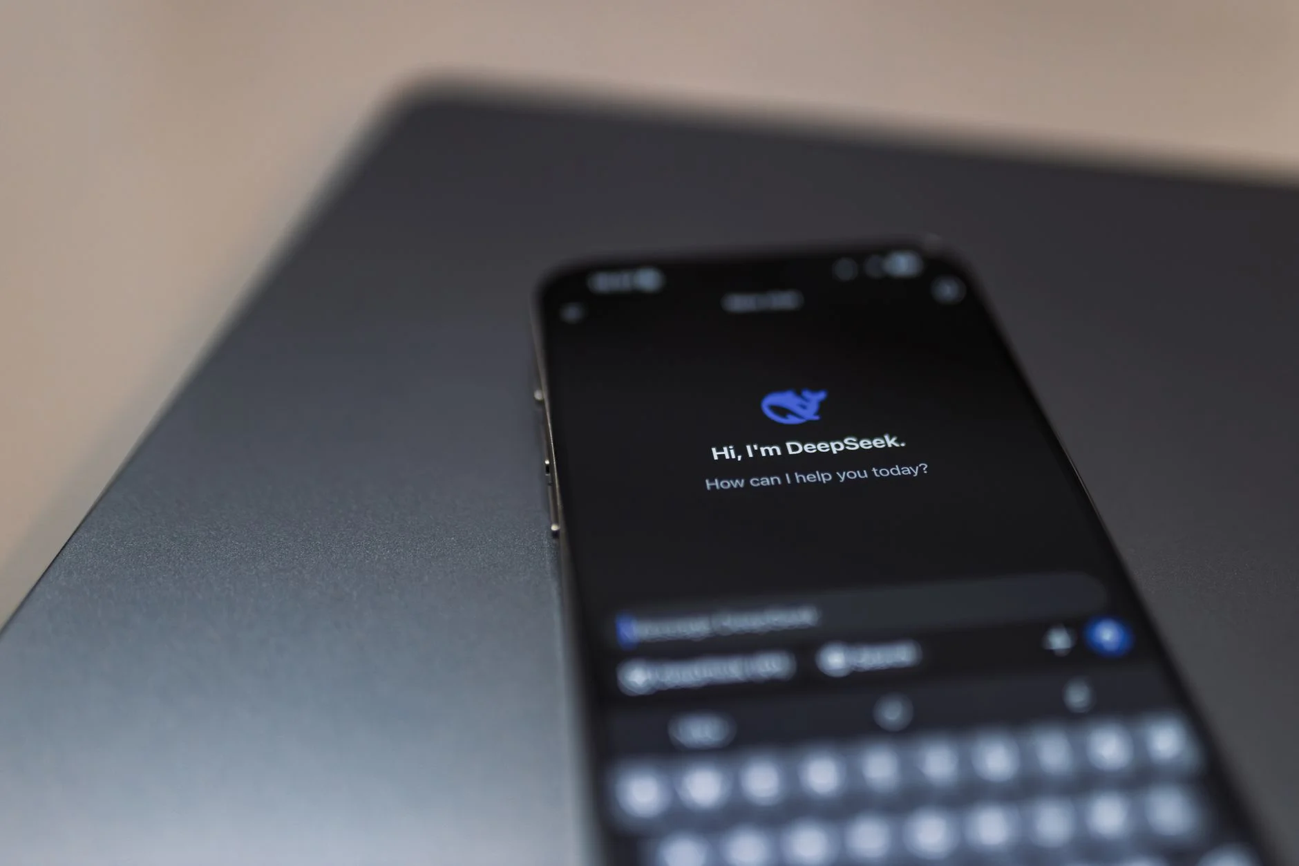 Apple iPhone'u Tamamen Değiştiriyor: Sizin Yerinize Düşünen Yeni Yapay Zeka Dönemi Başladı