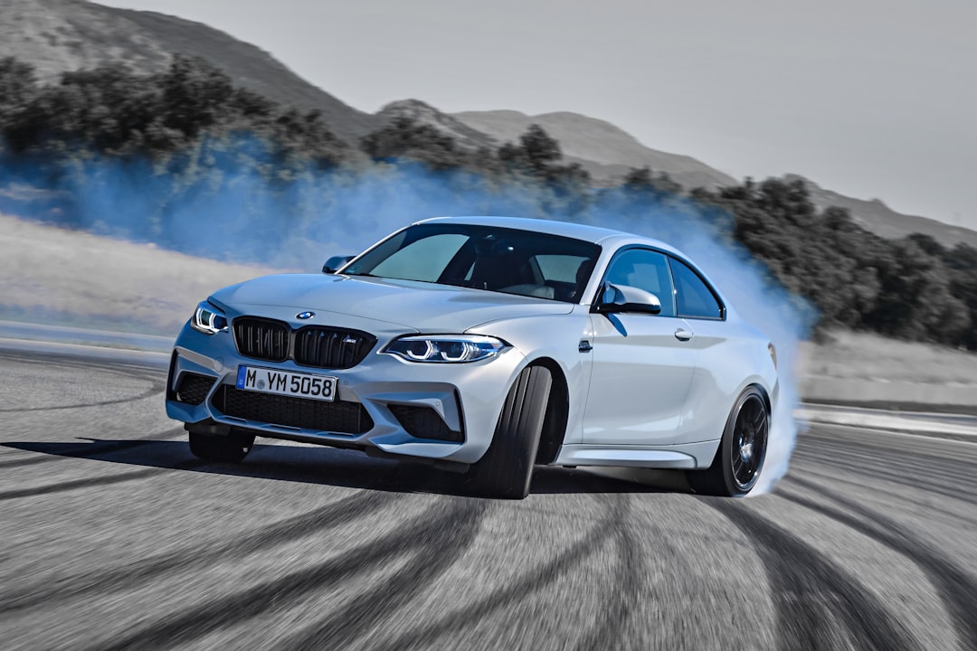 Yeni BMW M3 İçin Hibrit Köprüsü Yıkıldı: Ya Saf Benzin Ya Tam Elektrik