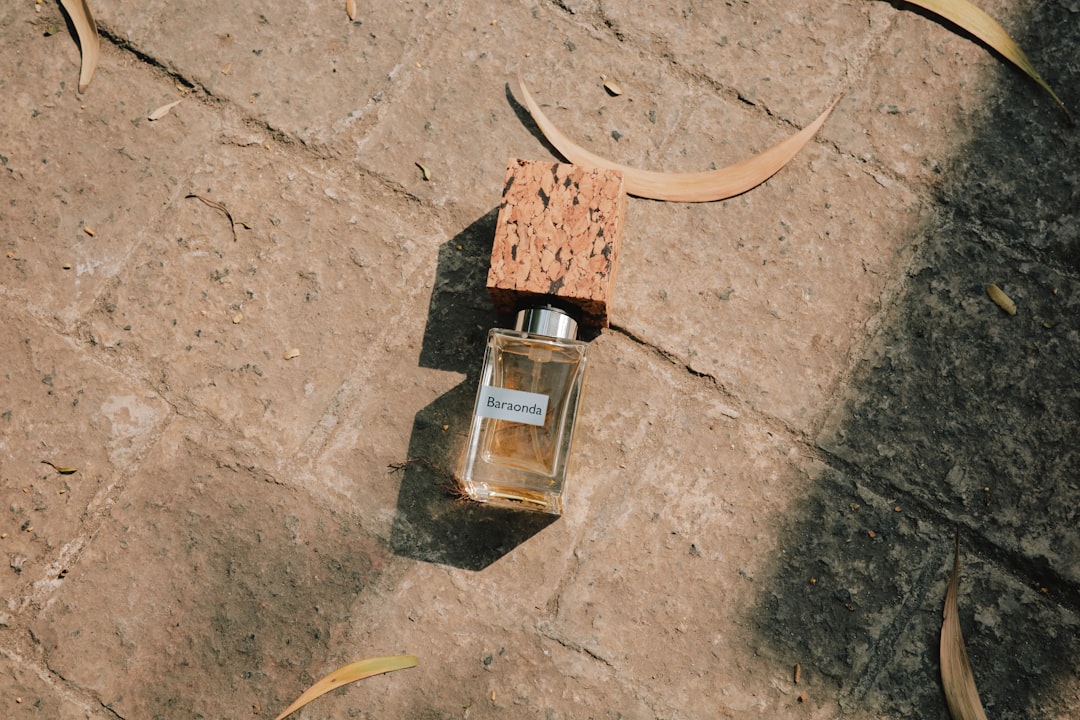 Epira Fragrance: Minimalist Şişede Maksimum Dinlendirme