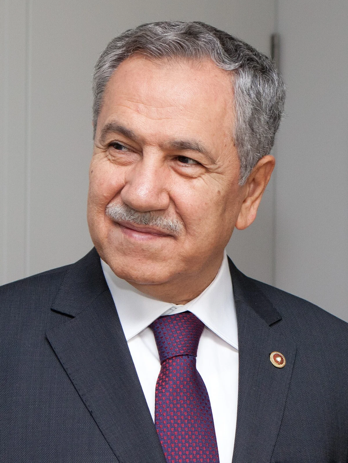 Bülent Arınç Kimdir? Aslen Nereli, Kaç Yaşında, Siyasetçi