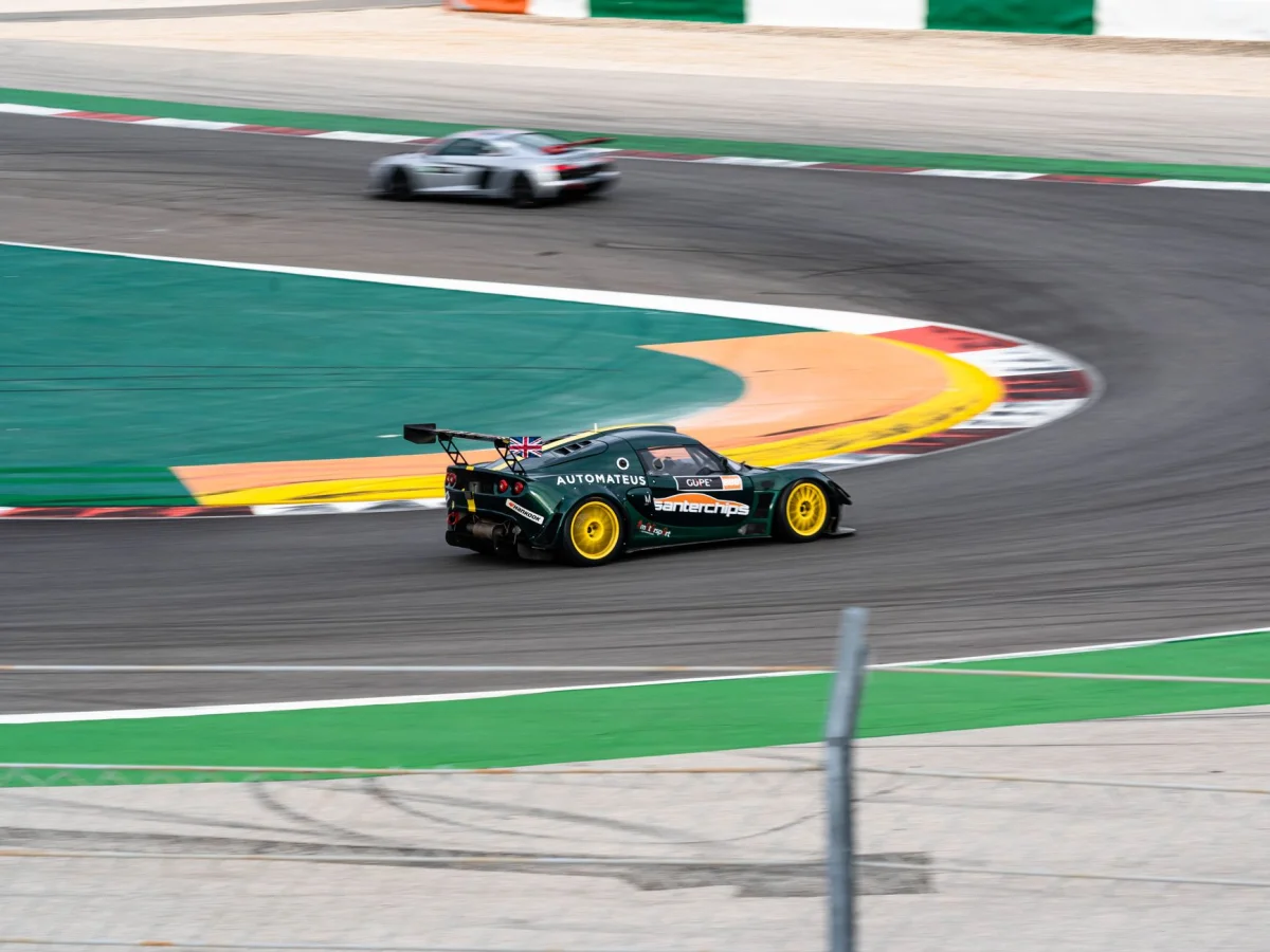 Bulutların Üzerindeki Yeni Hükümdar: Corvette ZR1X Fizik Kurallarını Nasıl Yeniden Yazdı?
