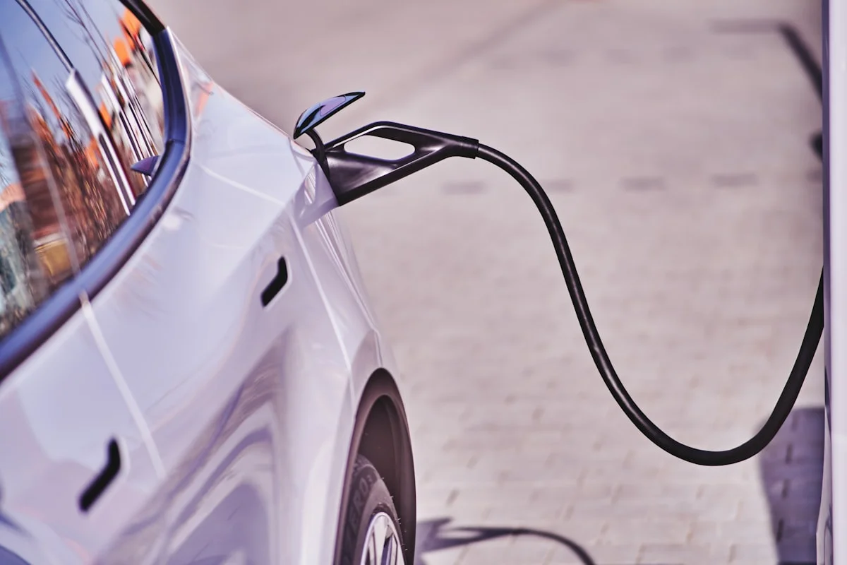Çinli Leapmotor Yeni MPV Modeli D99 ile Ezber Bozuyor: Bu Fiyata Bu Menzil Nasıl Mümkün?