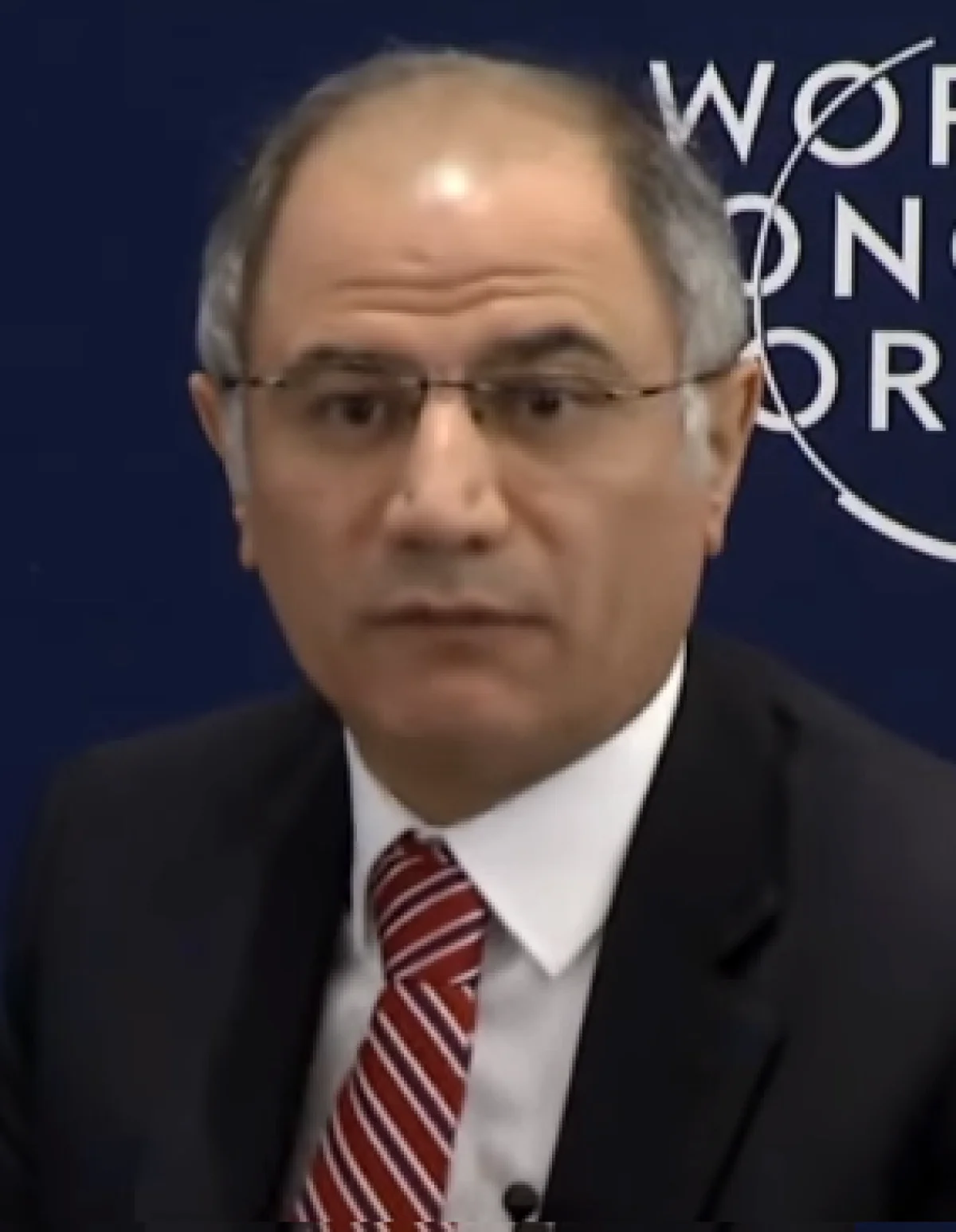 Efkan Ala Kimdir? Aslen Nereli, Kaç Yaşında, Siyasetçi ve Eski Bakan