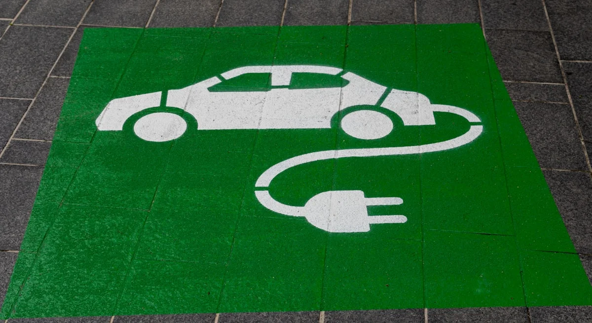 Elektrikli Araçlarda Gizli Savaş: Dev Üretici Kendi Çipini Neden Kendisi Üretiyor?