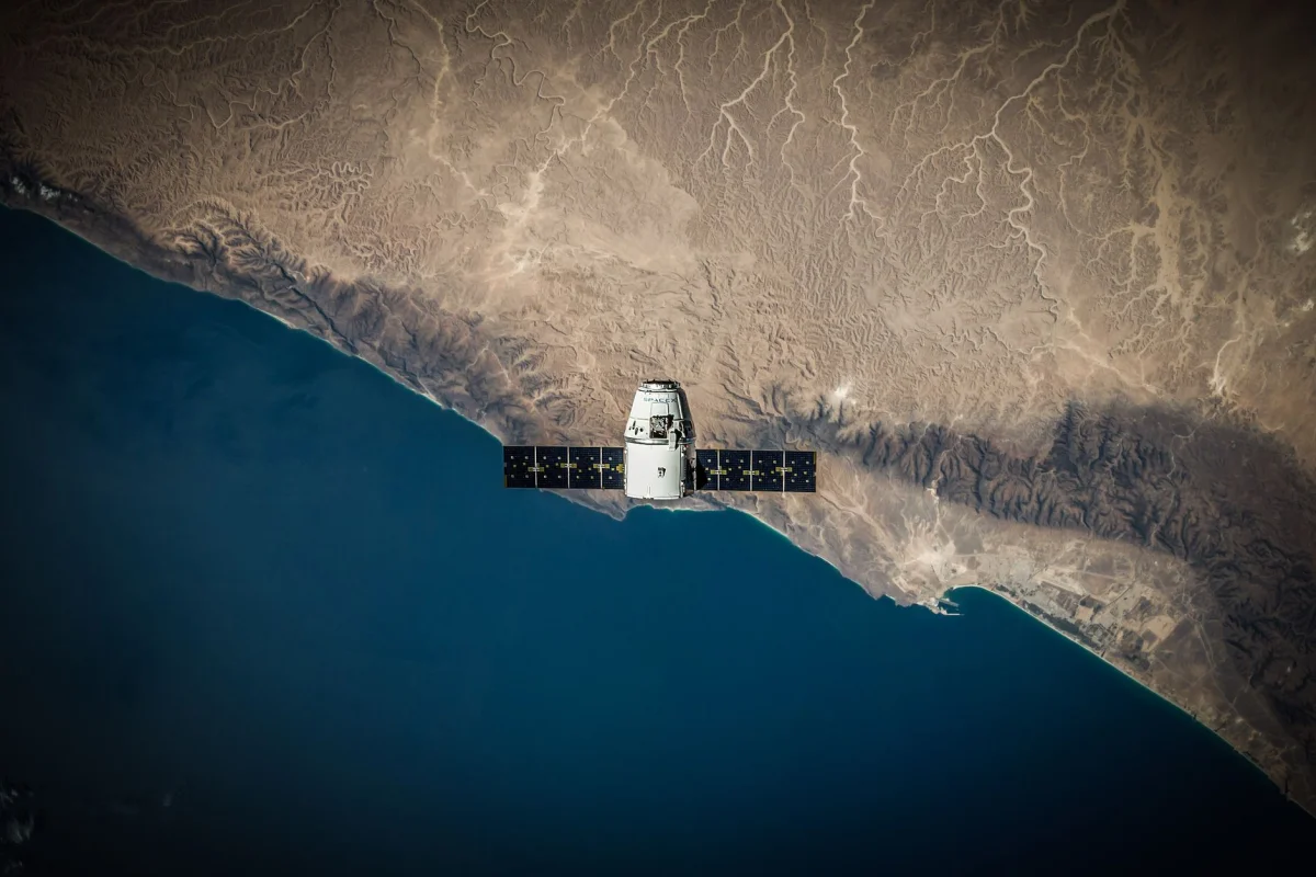 Elon Musk'ın Orbital Veri Merkezi Hayali: Gerçek mi, Yoksa Yeni Bir Hype mı?