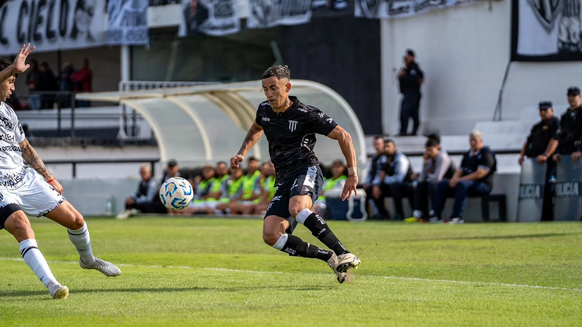 Genç Yetenek Loïs Openda: Türkiye'de Yükselen Arama ve Süper Lig Etkileri