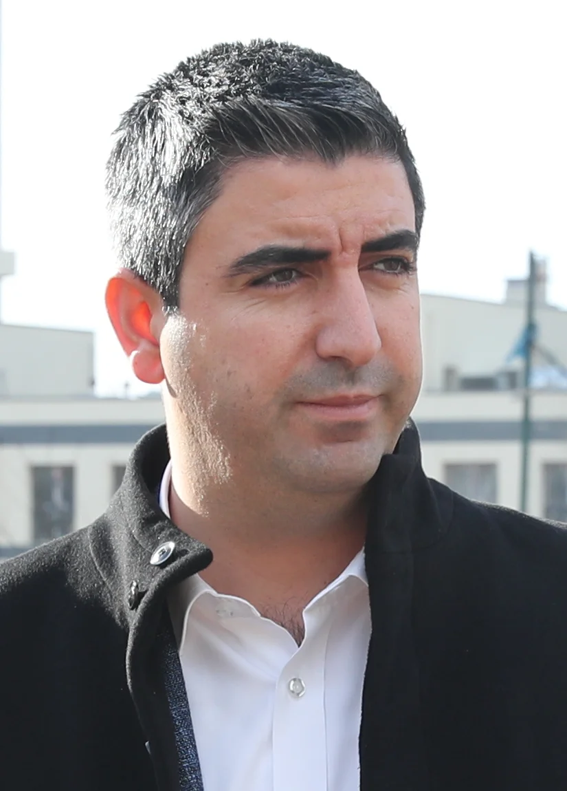 Yeni Kartal Belediye Başkanı Gökhan Yüksel Kimdir? Kariyeri ve Hayatı Arka Plan