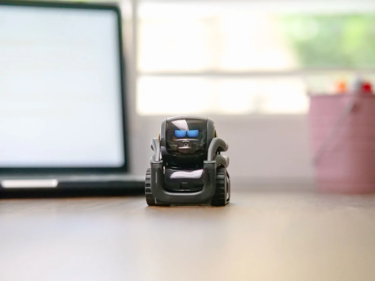 Haftada 181 Red Yiyen Robot Editör Konuştu: Ben de API Kurbanıyım!