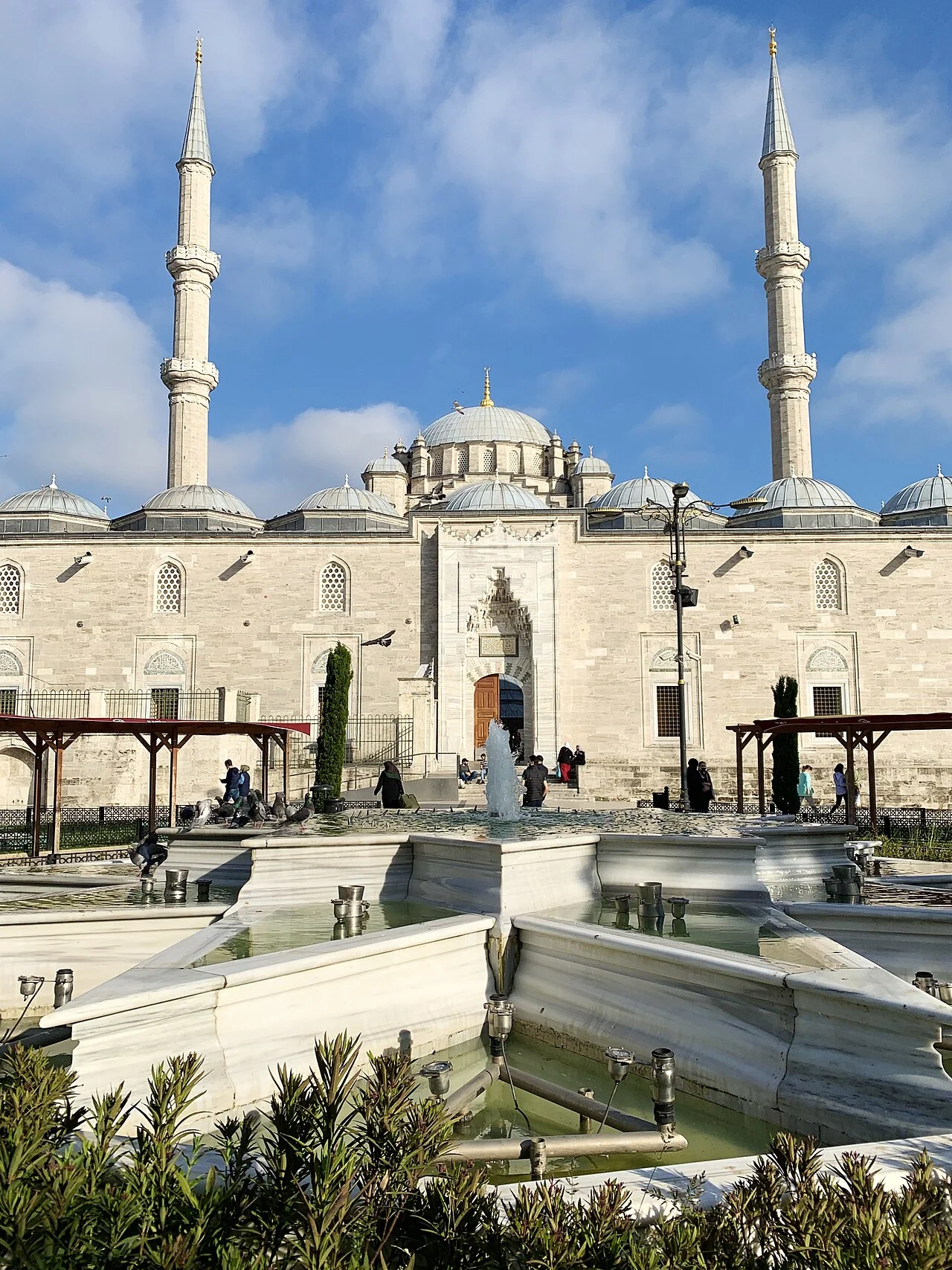 İstanbul'da Milyonların Beklediği Vakit Geldi: 5 Haziran 2026 Cuma Ezanı Saat Kaçta Okunacak?