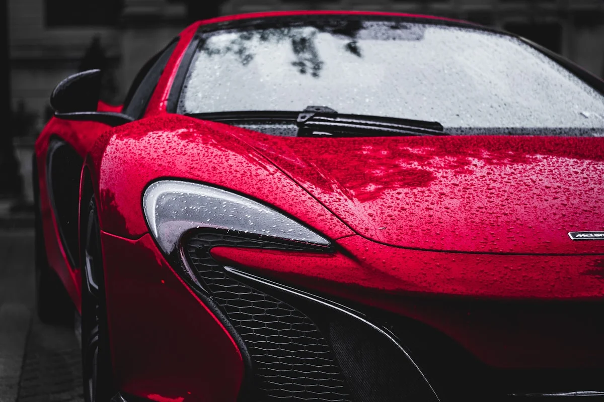 İtalyan Efsanesi Geri Dönüyor: Lotus Altyapılı Yeni Spor Otomobil Kimin Tahtını Sallayacak?