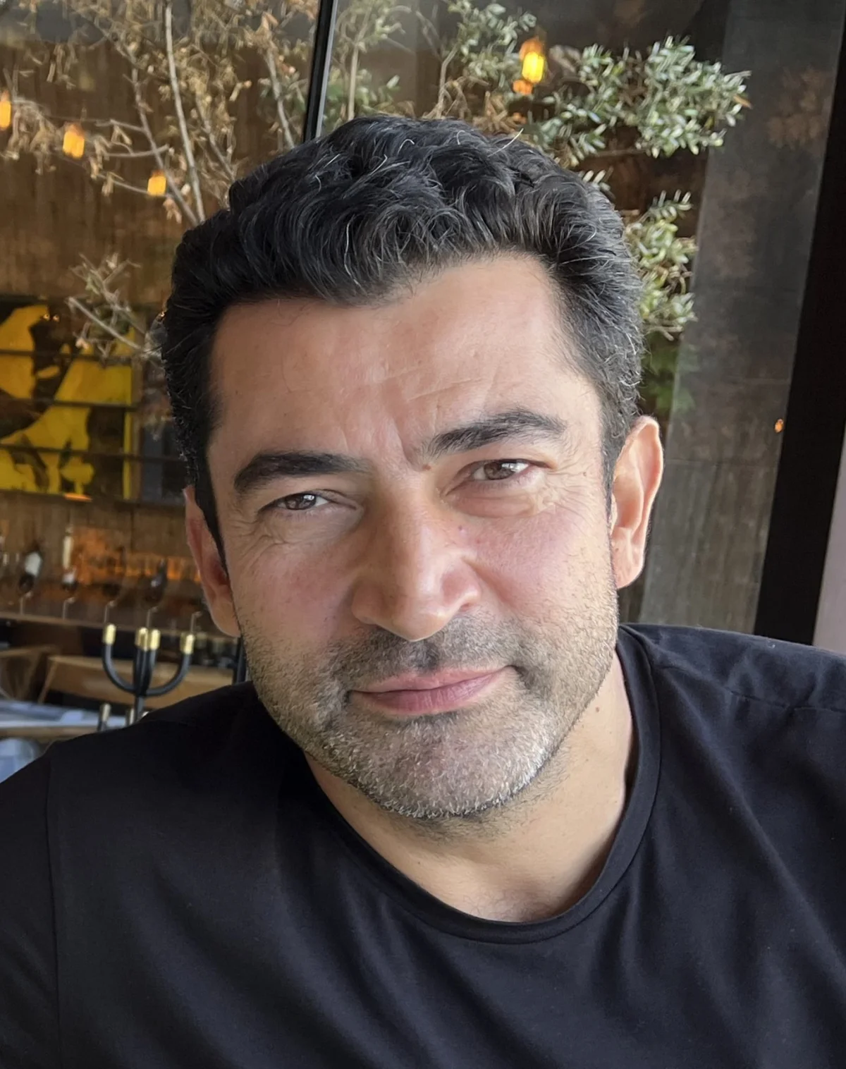 Kenan İmirzalıoğlu Kimdir? Aslen Nereli, Kaç Yaşında, Oyuncu