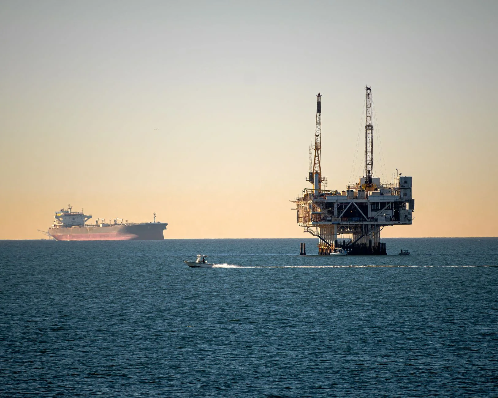 Küresel Enerji Devinin 10 Milyar Dolarlık Rekor Karı: Türkiye'nin Enerji Startup'ları ve Piyasaları Nasıl Etkilenecek?