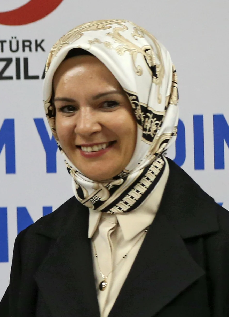 Mahinur Özdemir Göktaş Kimdir? Aslen Nereli, Kaç Yaşında Hayatı ve Kariyeri