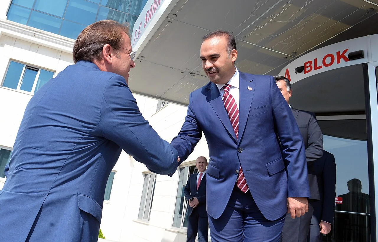 Mehmet Fatih Kacır Kimdir? Türkiye'nin Teknoloji Rotasını Nasıl Çiziyor? (2024 Güncel)
