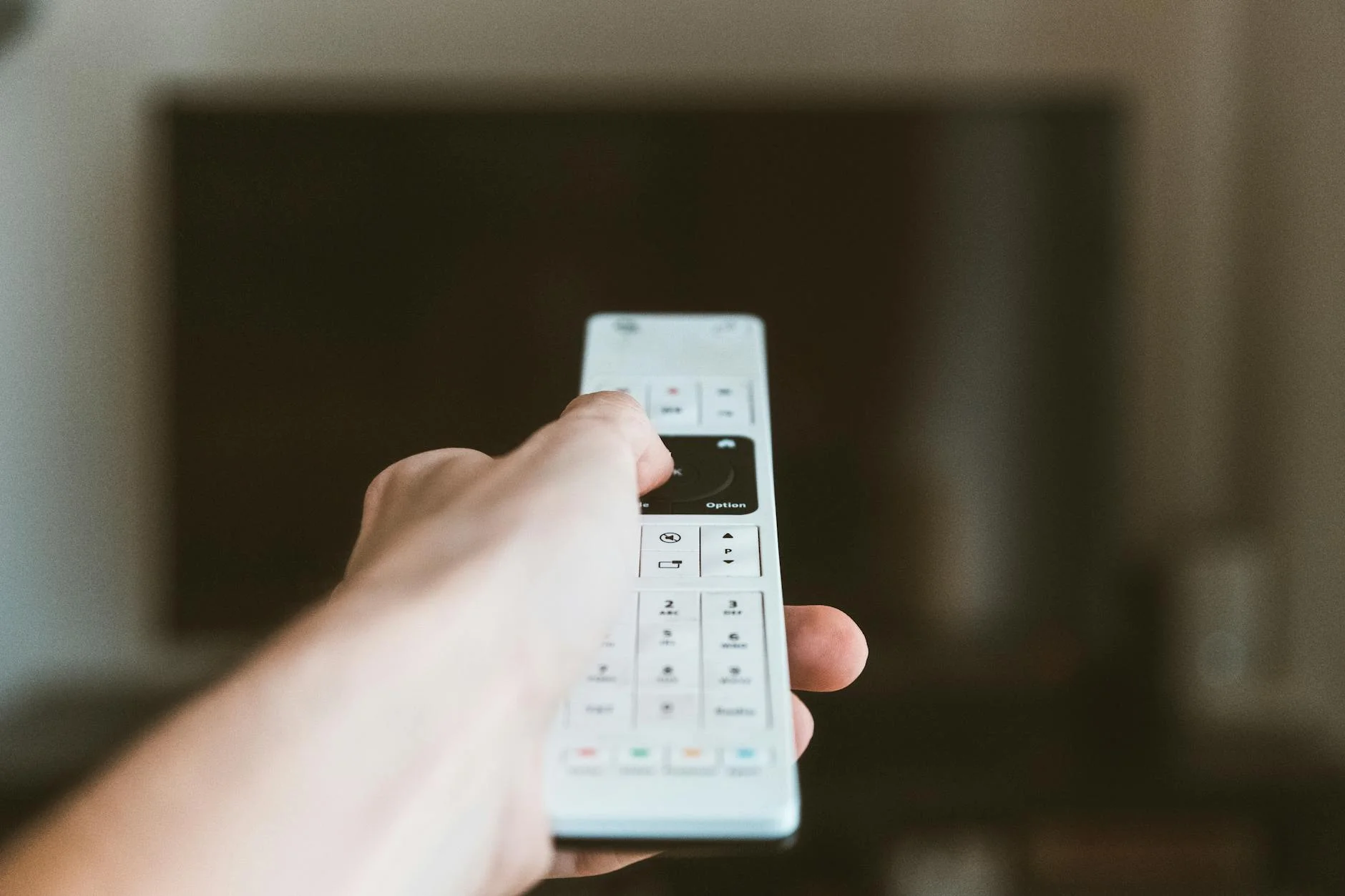Milyonların Aradığı O Frekans: FB TV Canlı Yayınları Nereden ve Nasıl İzlenir?