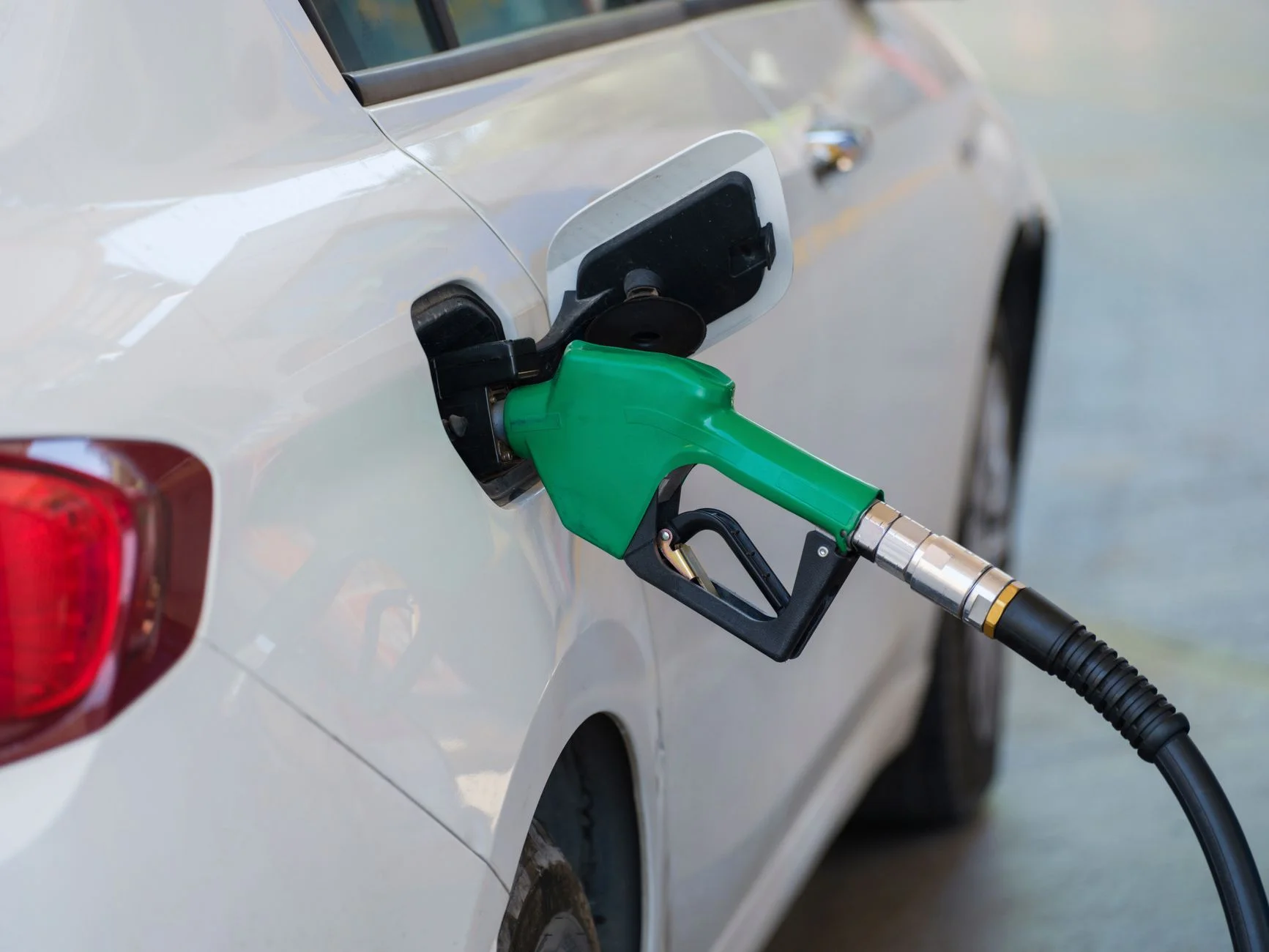 Motorin Fiyatları Ne Kadar Düştü? 2024 Güncel İndirimin Ekonomiye 7 Etkisi