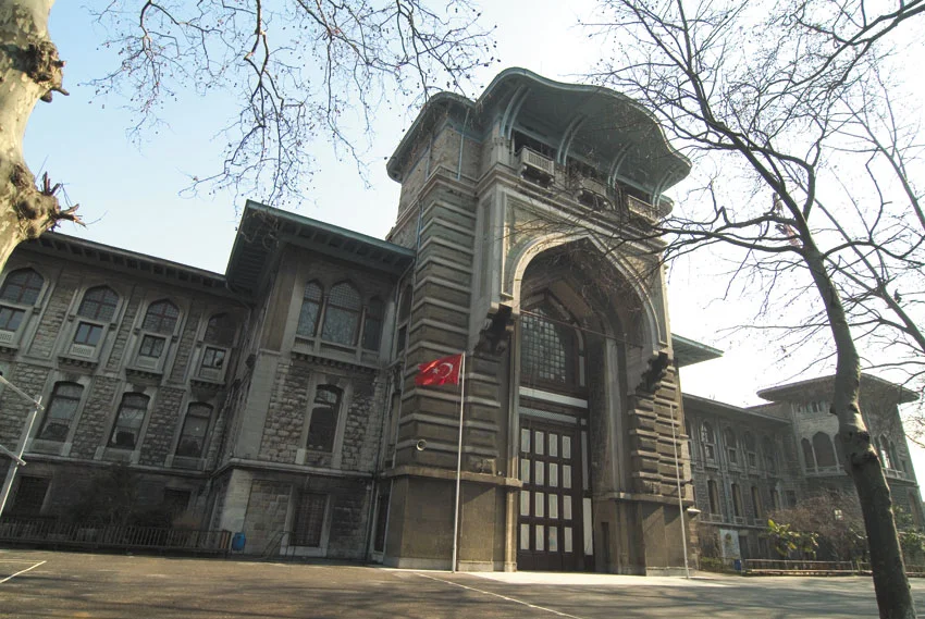 Nurettin Topçu Kimdir? Aslen Nereli, Kaç Yaşında Hayatı ve Kariyeri
