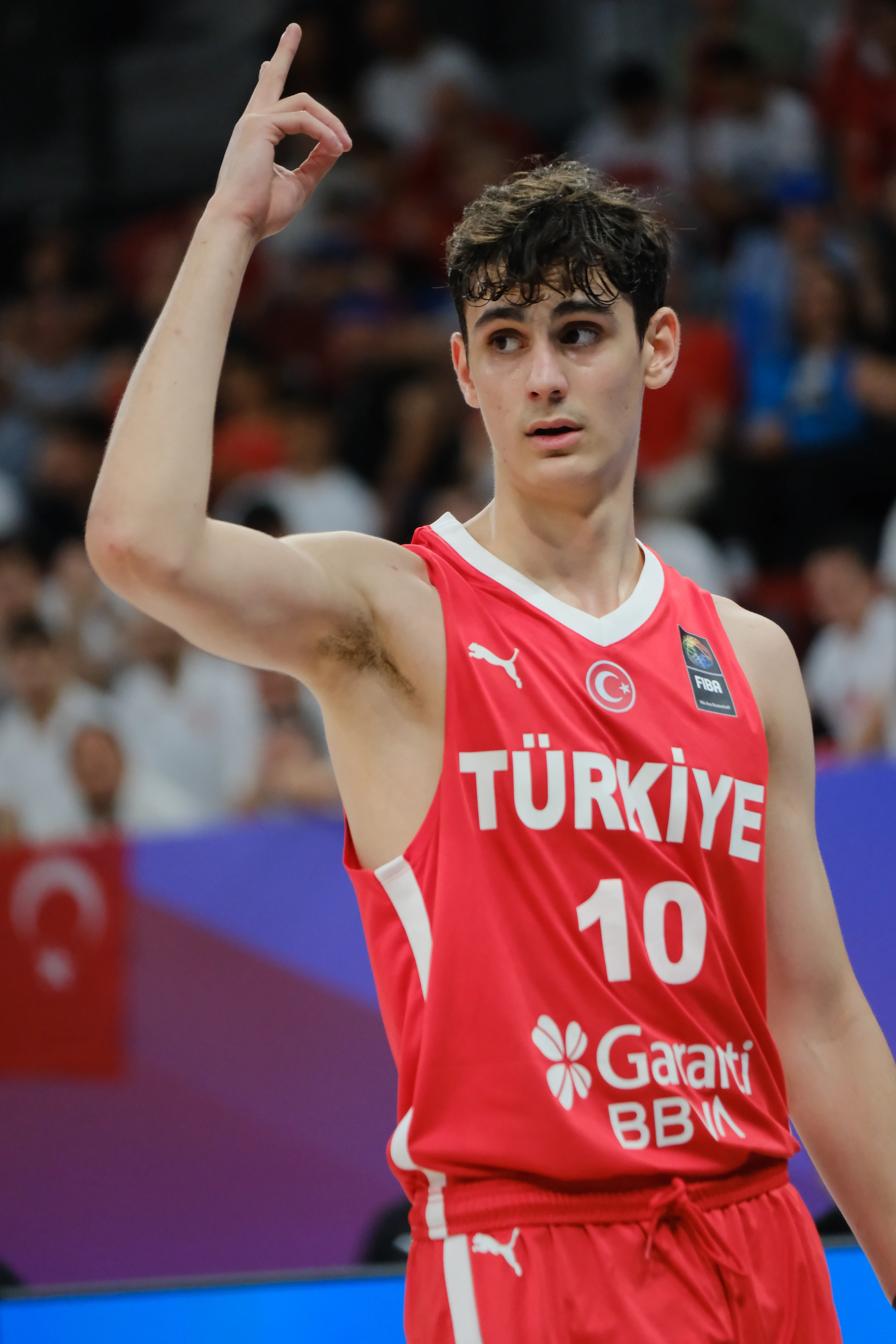 Ömer Kutluay Kimdir? Aslen Nereli, Kaç Yaşında Hayatı ve Kariyeri