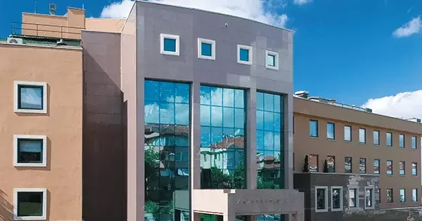 Prof. Dr. Mehmet S. Binnet Kimdir? Aslen Nereli, Kaç Yaşında Hayatı ve Kariyeri