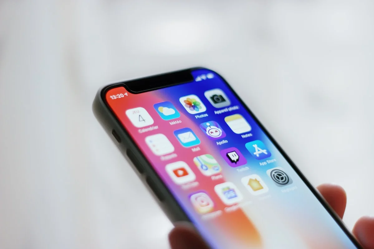 Telefonunuzdaki O 'Çöp' Klasörünü Bilgi Bankasına Dönüştüren Yeni Yapay Zeka Teknolojisi