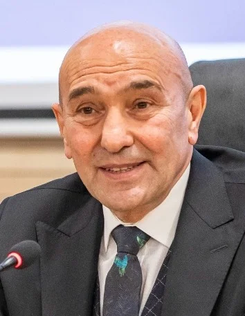Tunç Soyer Kimdir? Aslen Nereli, Kaç Yaşında Hayatı ve Kariyeri