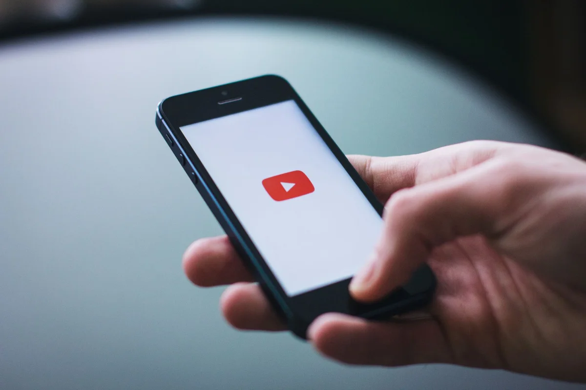 YouTube Shorts Videoları Neden Yarı Yarıya Kısalıyor? İşte Yeni Güncellemenin Arkasındaki Sır